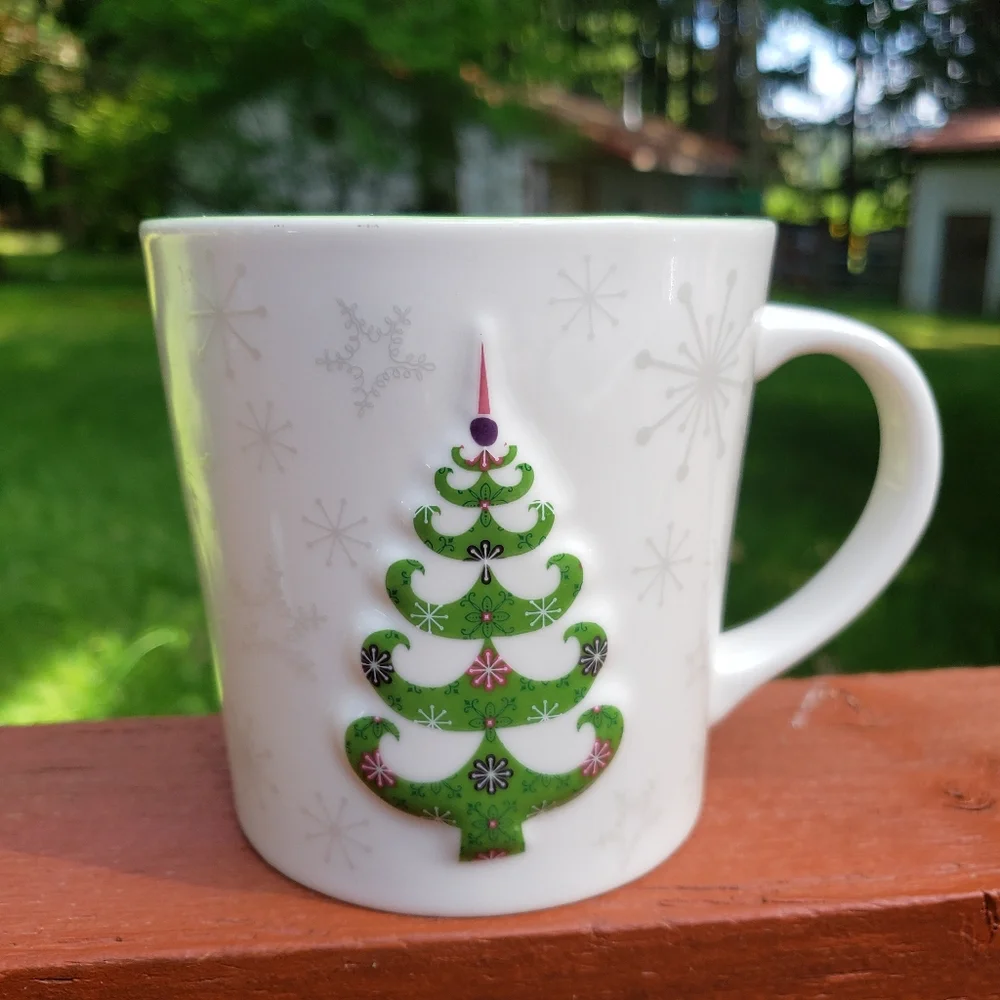 Holiday 2006 Starbucks 'Christmas Tree' Coffee Mug 17 fl oz.
